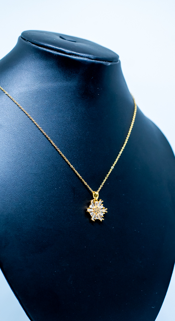 Golden Chain with Pendant with Stone - Image 2