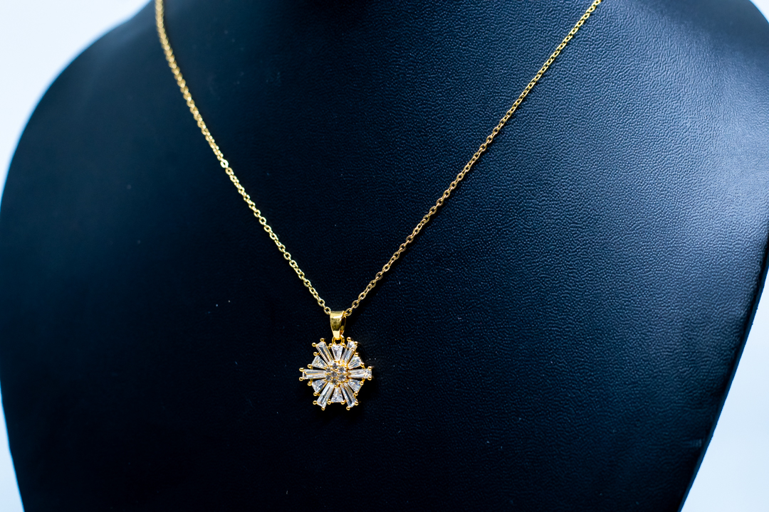 Golden Chain with Pendant with Stone