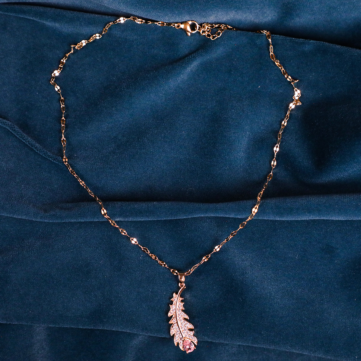 Golden Chain with Pendant - Image 2